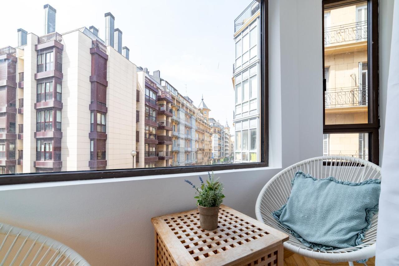 La Concha Cozy Balcony Apartment By Cisan Rentals San Sebastián Kültér fotó