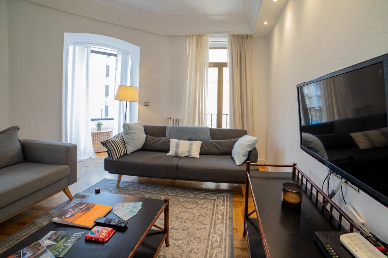 La Concha Cozy Balcony Apartment By Cisan Rentals San Sebastián Kültér fotó